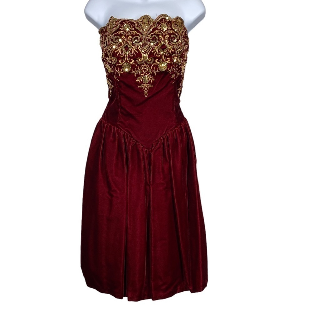 JESSICA MCCLINTOCK GUNNE SAX Vintage Red Velvet Gold Sequin Cocktail Dress
